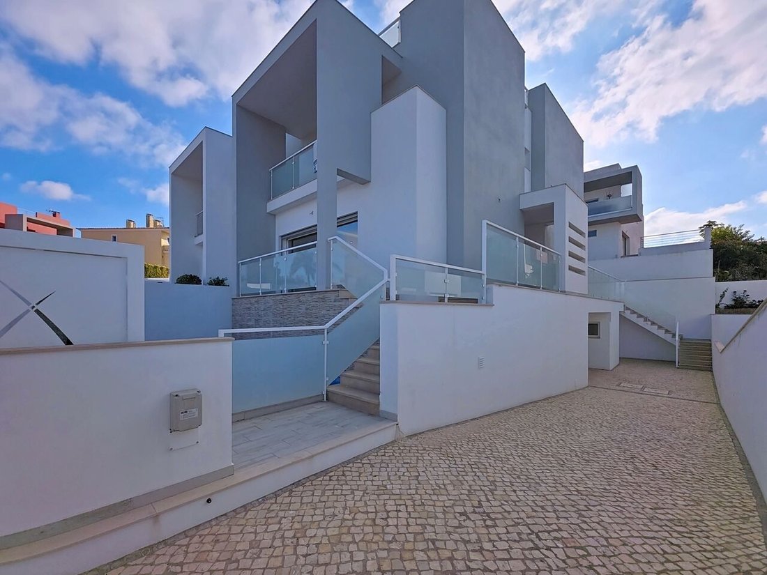 House in Estombar e Parchal, Algarve, Portugal 2 - 16400477