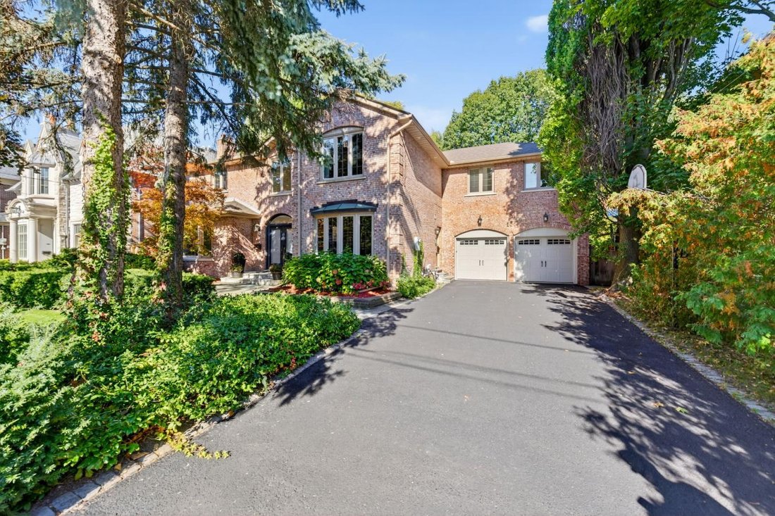 House in Toronto, Ontario, Canada 1 - 16400480