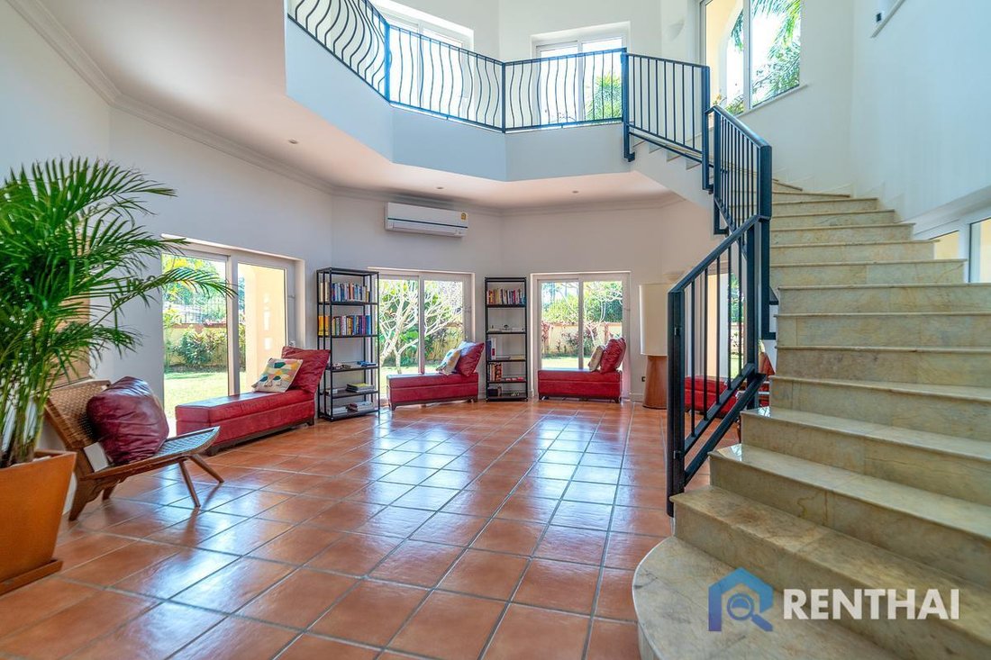 Villa in Pattaya City, Chon Buri, Thailand 3 - 16400094