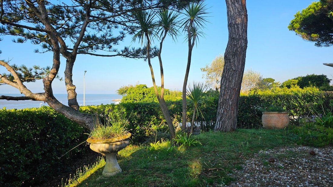 House in Le Fief-La Garenne, Royan, France 1 - 16125309