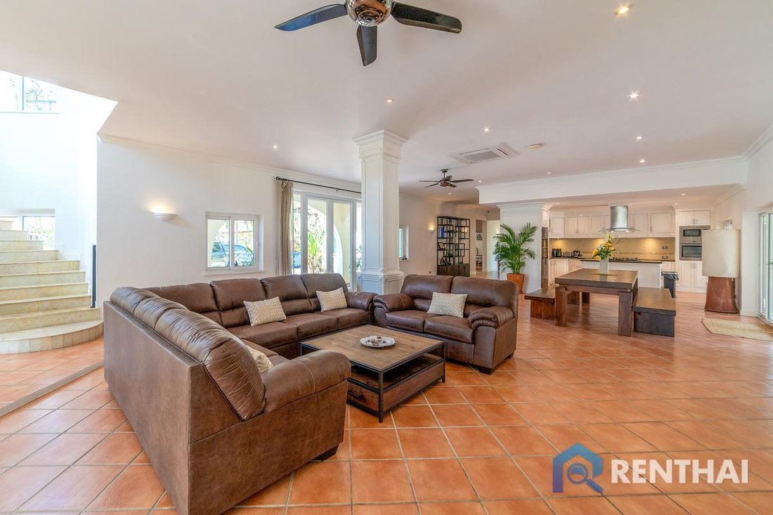 Villa in Pattaya City, Chon Buri, Thailand 5 - 16400094