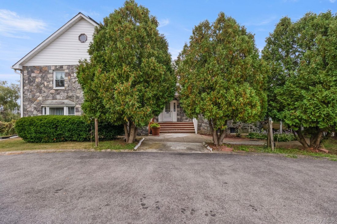 House in Millbrook, New York, United States 3 - 16400927
