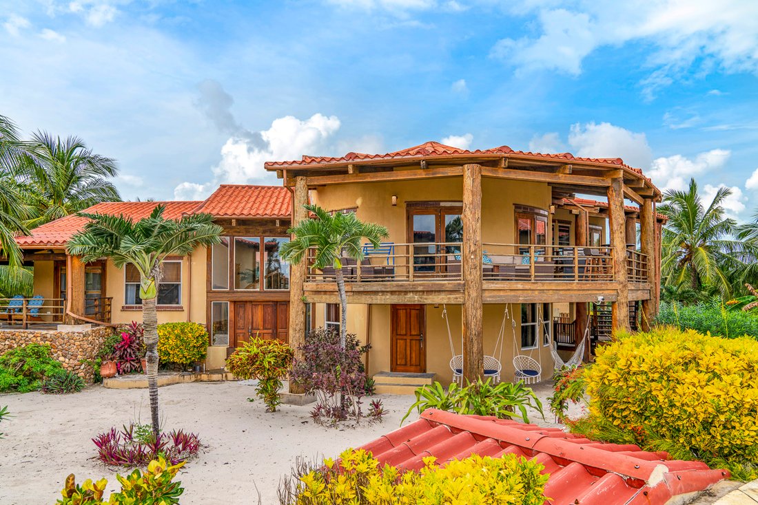 Villa in San Pedro, Belize District, Belize 1 - 16400775