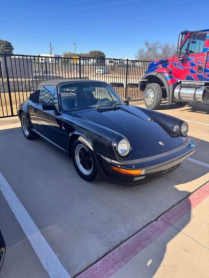 Cabriolet in Glendale, United States 1 - 16400179