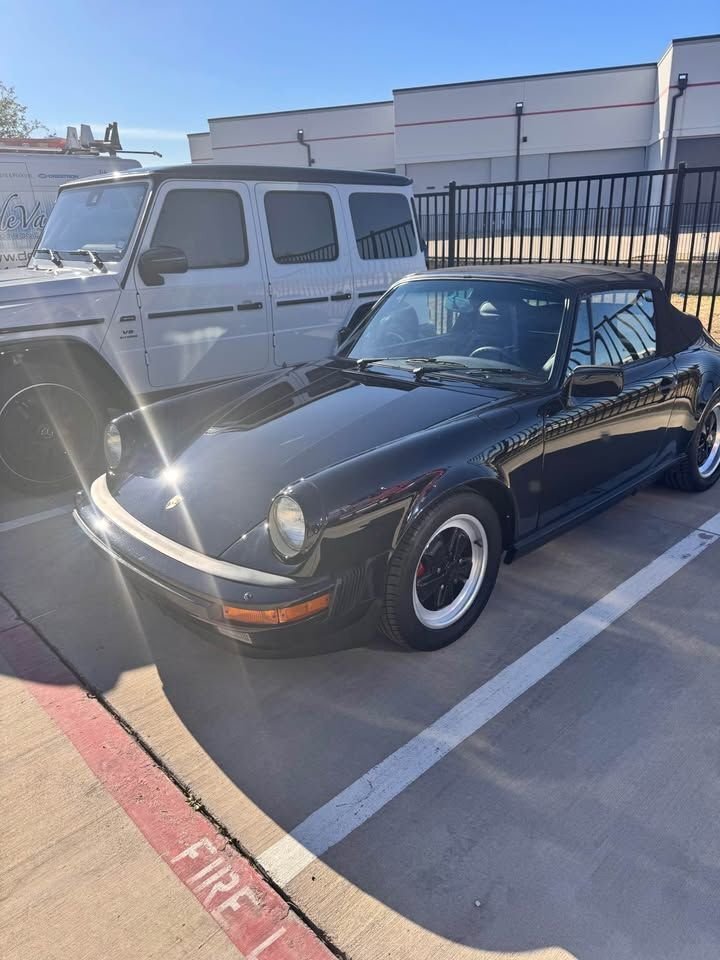 Cabriolet in Glendale, United States 2 - 16400179