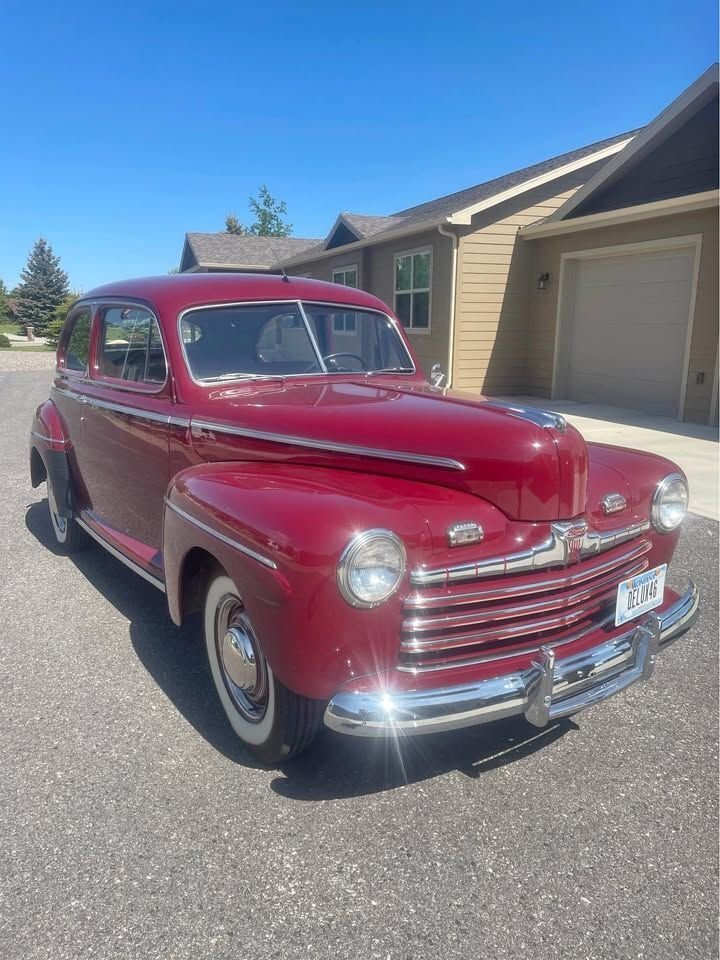 Coupe in Glendale, United States 1 - 16400223