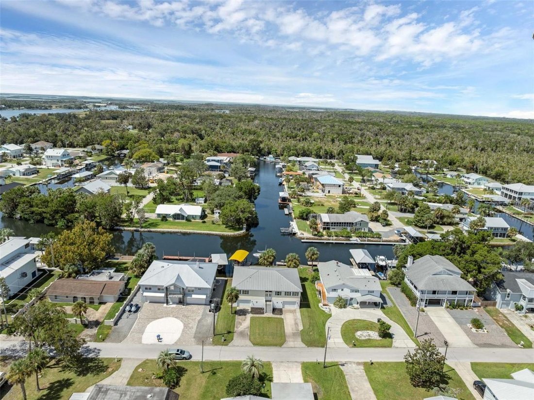 House in Crystal River, Florida, United States 2 - 16400601