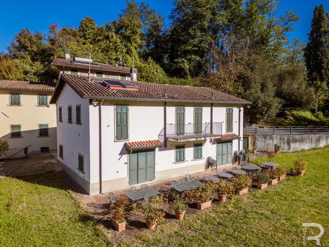 Farm Ranch in Fivizzano, Tuscany, Italy 5 - 16400626