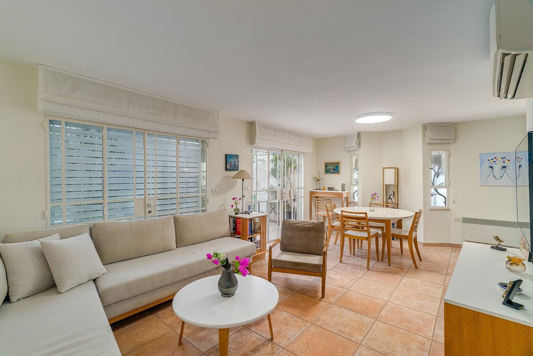 House in Tel Aviv-Yafo, Tel Aviv District, Israel 1 - 16401878