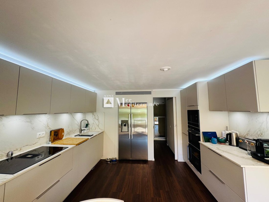 Apartment in Est, Cogolin, France 2 - 16404240