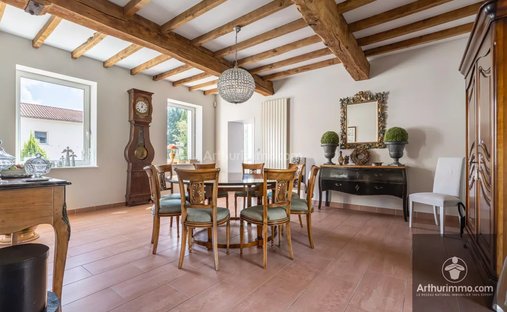 Castle for Sale in Feurs, Auvergne-Rhône-Alpes, France