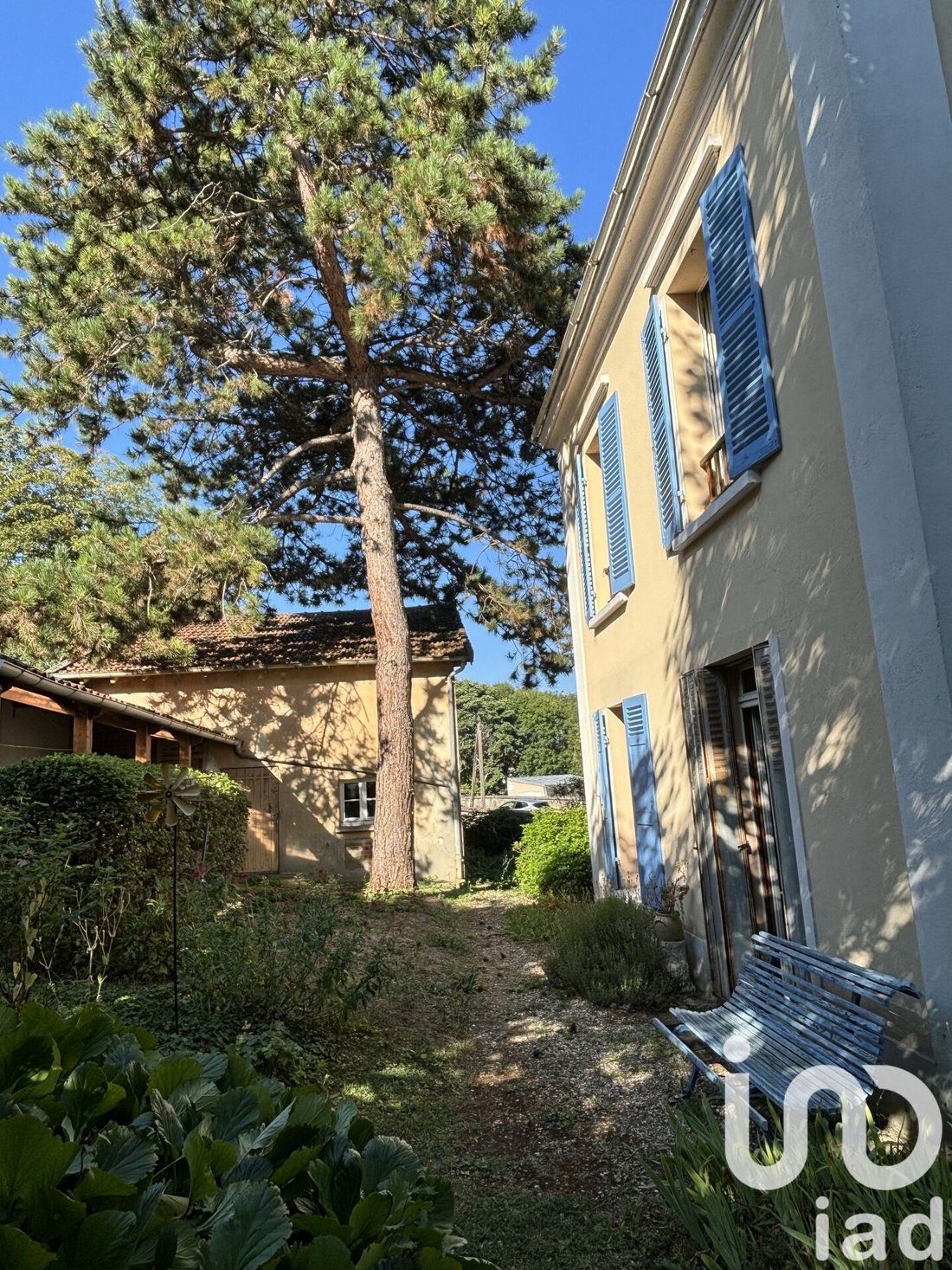 House in Le Port-Marly, Ile-de-France, France 2 - 16404065