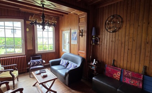 Castle for Sale in Veules-les-Roses, Normandy, France