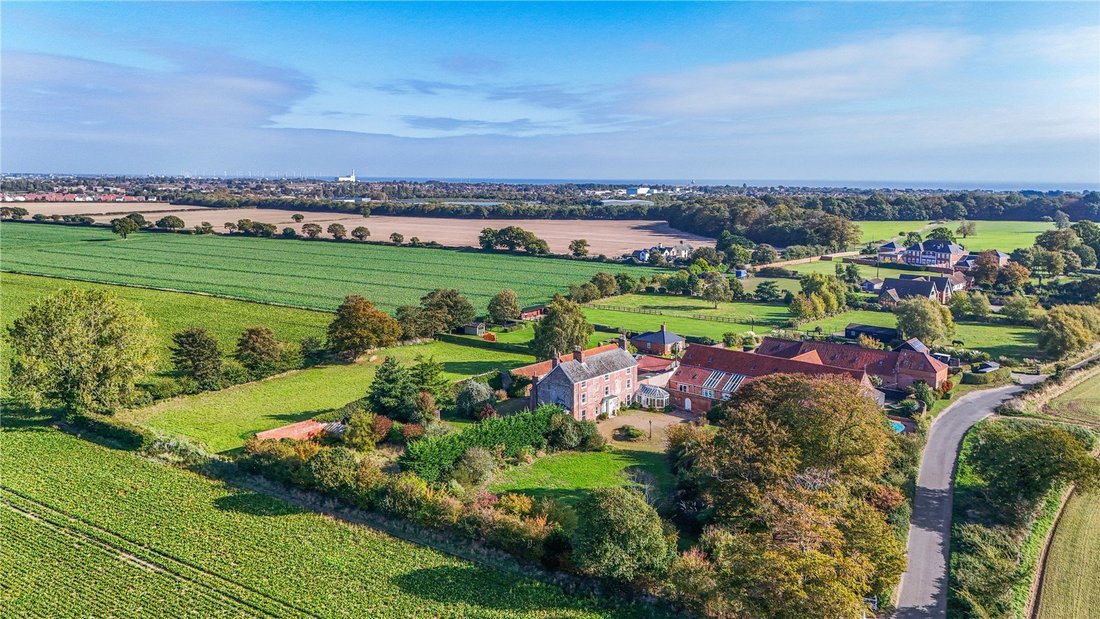House in Bradwell, England 2 - 16402361