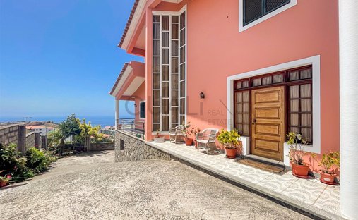 House in Santo Antonio, Madeira, Portugal 1