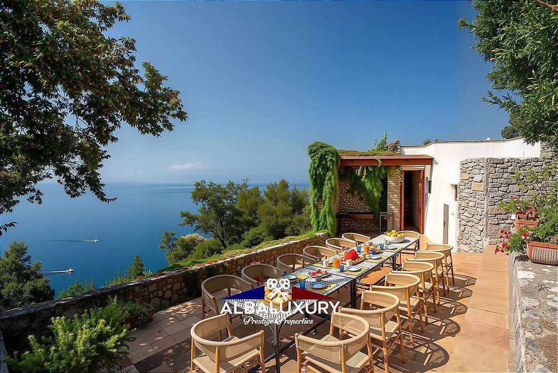 Villa in Maiori, Campania, Italy 3 - 15645022