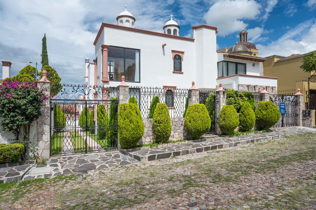House in Presita Guadalupe, Guanajuato, Mexico 1 - 16121487