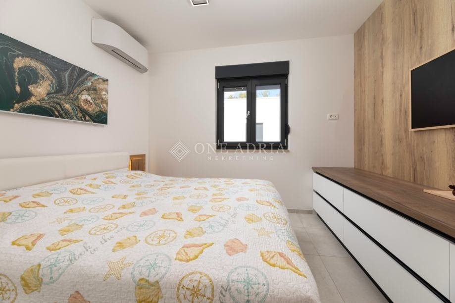 Apartment in Omisalj, Primorje-Gorski Kotar County, Croatia 4 - 16404841