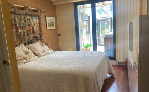 Castle for Sale in Auxerre, Bourgogne-Franche-Comté, France