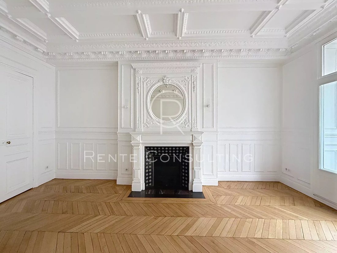 Apartment in Triangle d'Or, Paris 8e Arrondissement, Paris 5 - 16404730