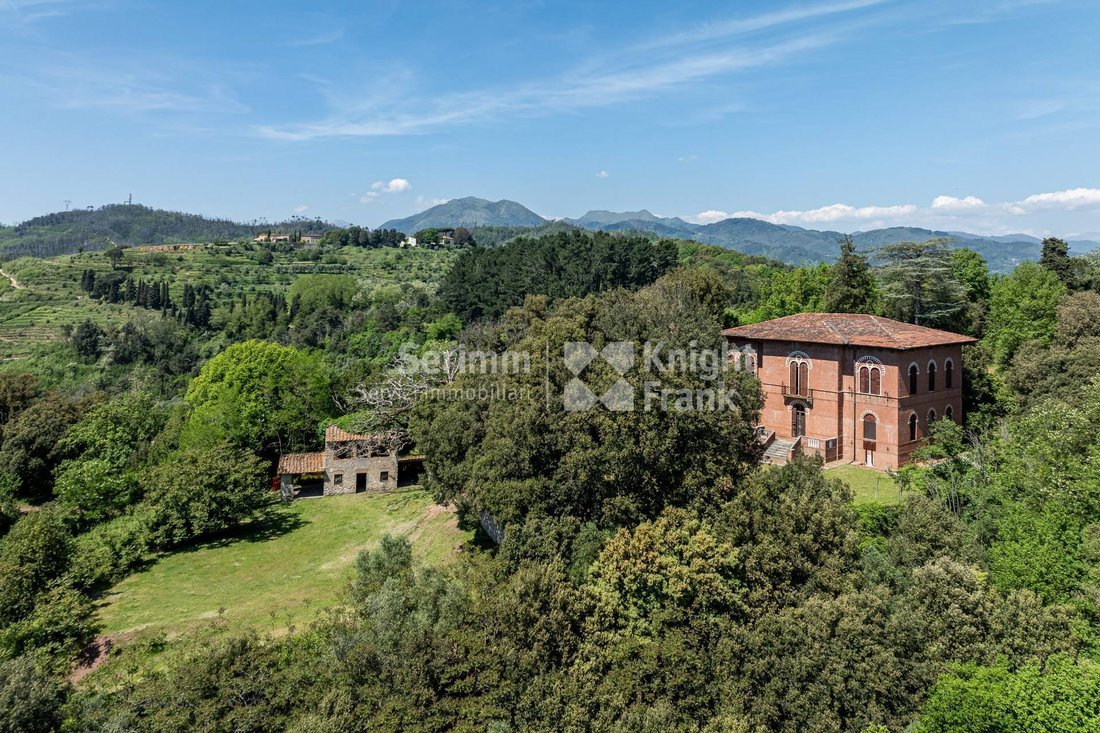 Villa in San Macario In Piano, Lucca, Tuscany 1 - 16405176