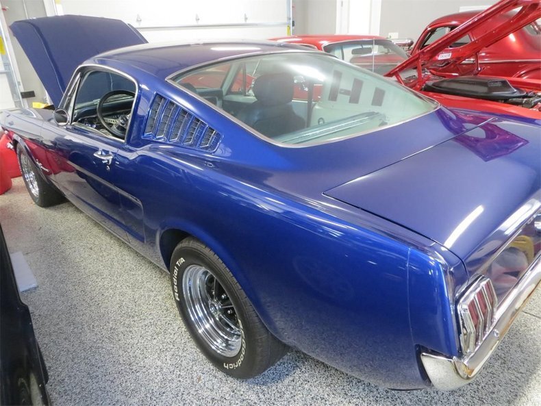 Coupe in Glendale, United States 5 - 16406285