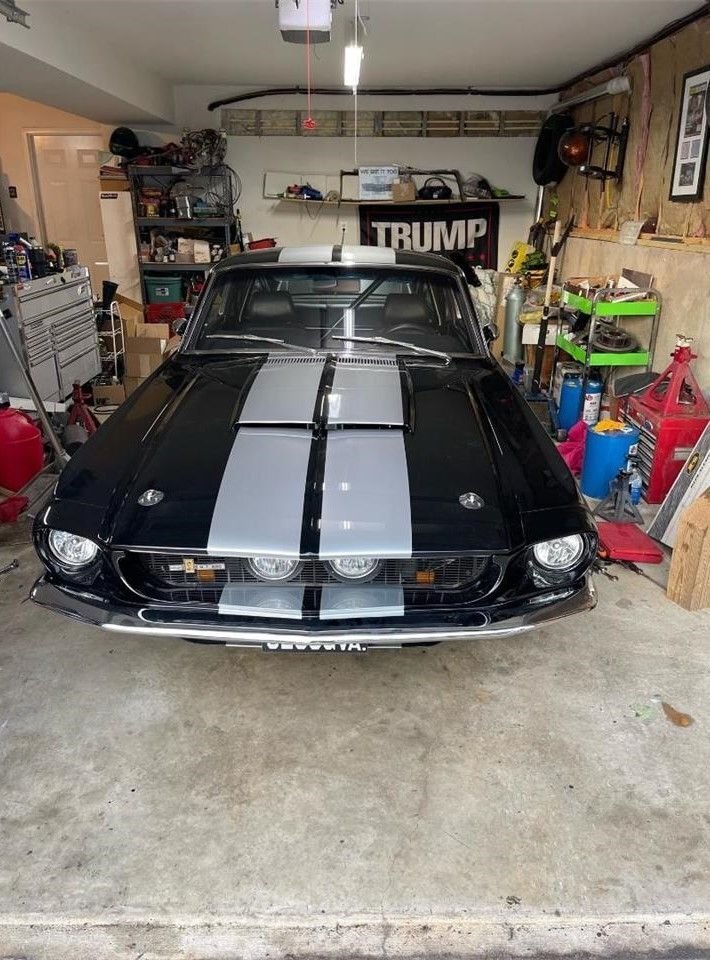 Coupe in Glendale, United States 2 - 16406299