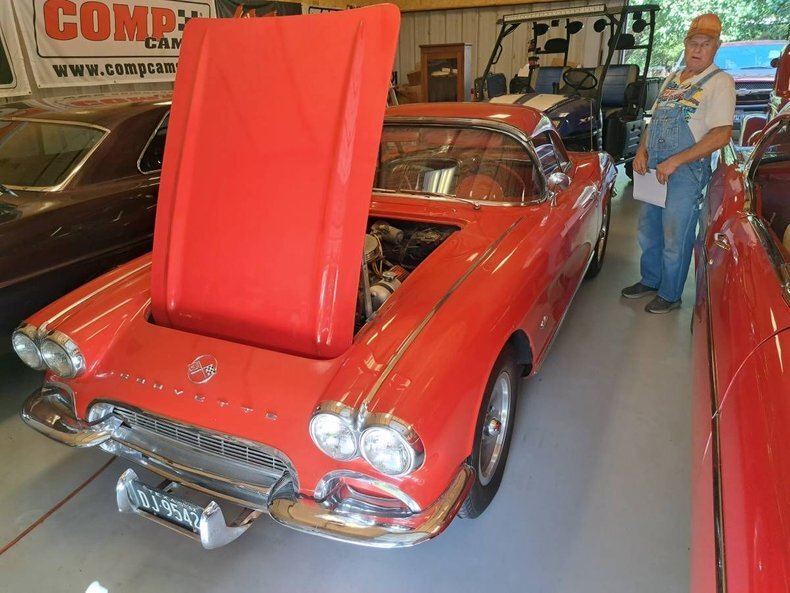 Cabriolet in Glendale, United States 1 - 16406284