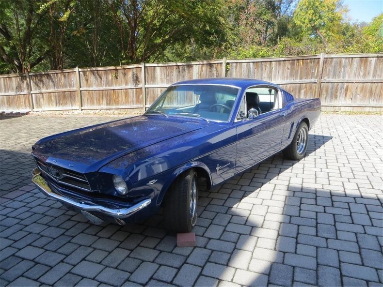 Coupe in Glendale, United States 1 - 16406285