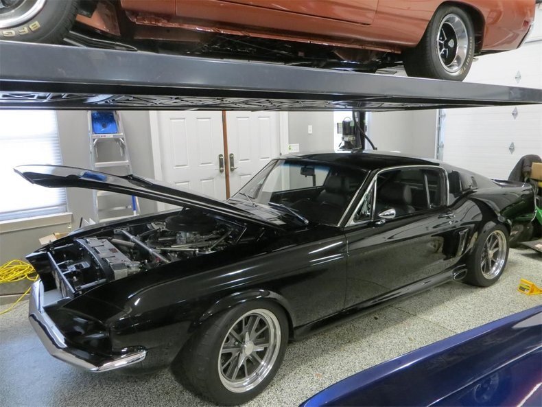 Coupe in Glendale, United States 4 - 16406299