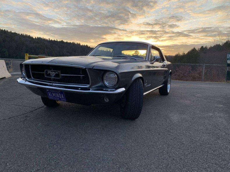Coupe in Glendale, United States 2 - 16406307