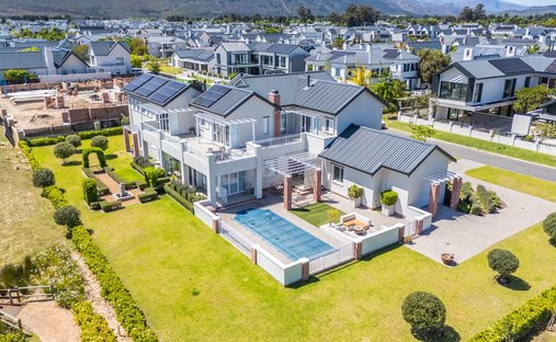 House in Val De Vie Winelands Lifestyle Estate, Western Cape, South Africa 1