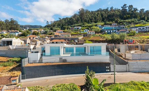 House in Arco da Calheta, Madeira, Portugal 1