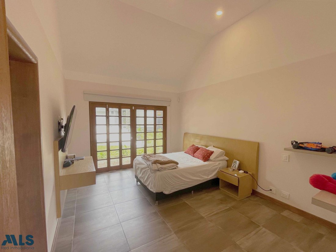 House in Envigado, Antioquia, Colombia 4 - 16406394