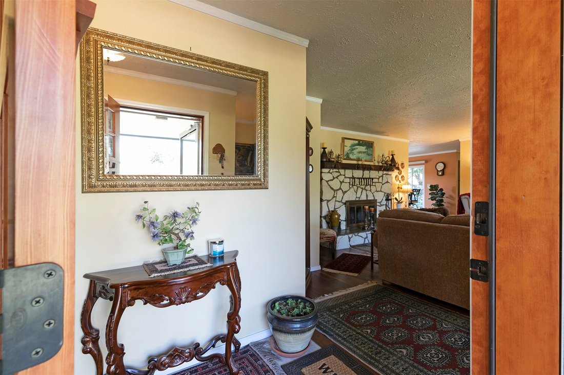 House in Hamilton, Montana, United States 2 - 16406915