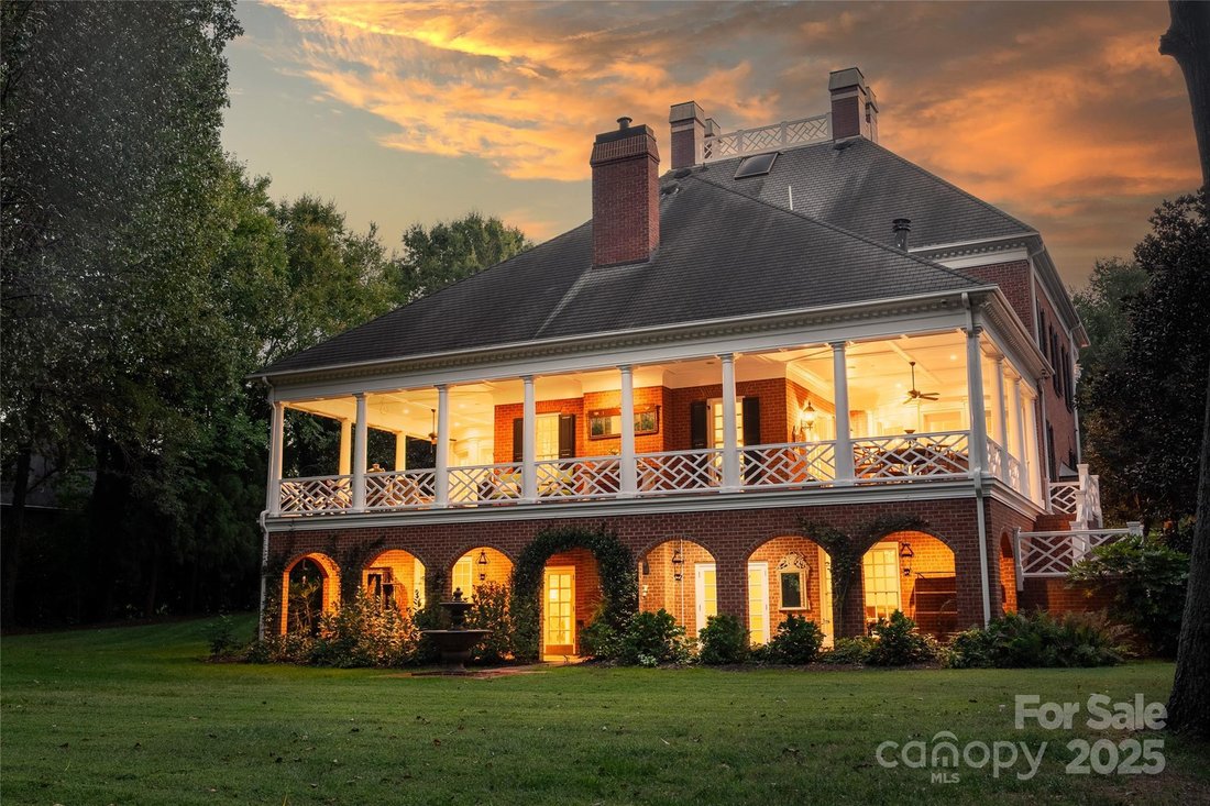 House in Fairview, North Carolina, United States 4 - 16406916