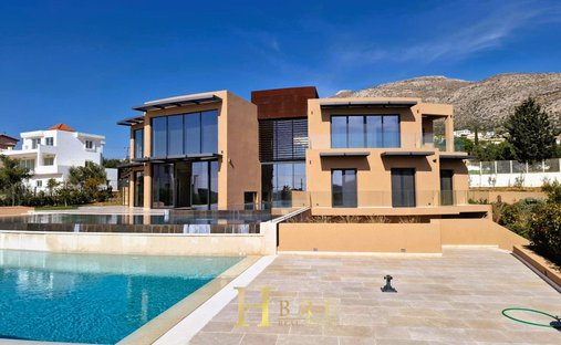 Villa in Kalyvia Thorikou, Attica, Greece 1