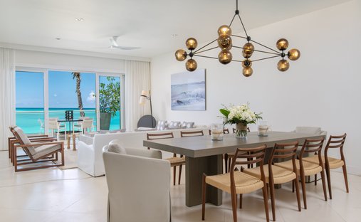Condo in Grace Bay, Caicos Islands, Turks and Caicos Islands 1