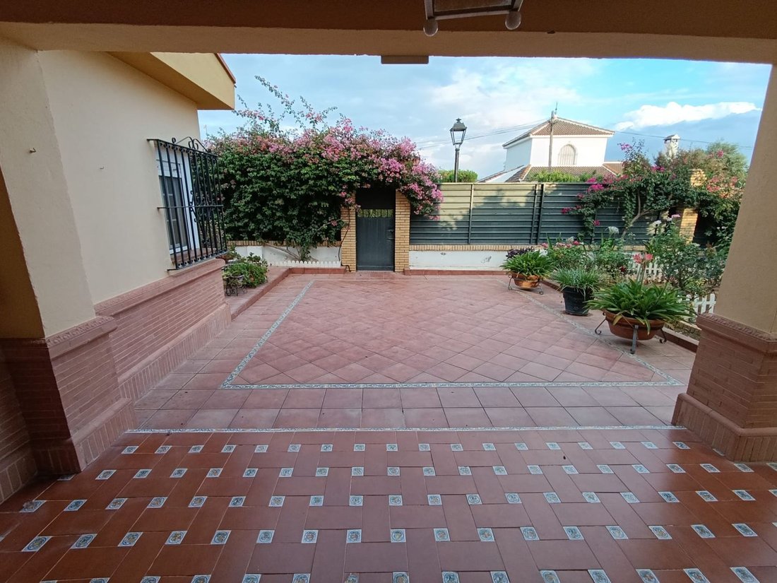 Chalet in Santiponce, Andalusia, Spain 5 - 16407826