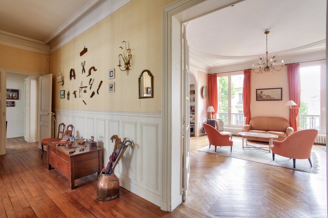 Apartment in Domaine National du Château, Versailles, France 5 - 16406039