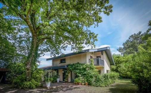 House in Cazaux, La Teste-de-Buch, France 1
