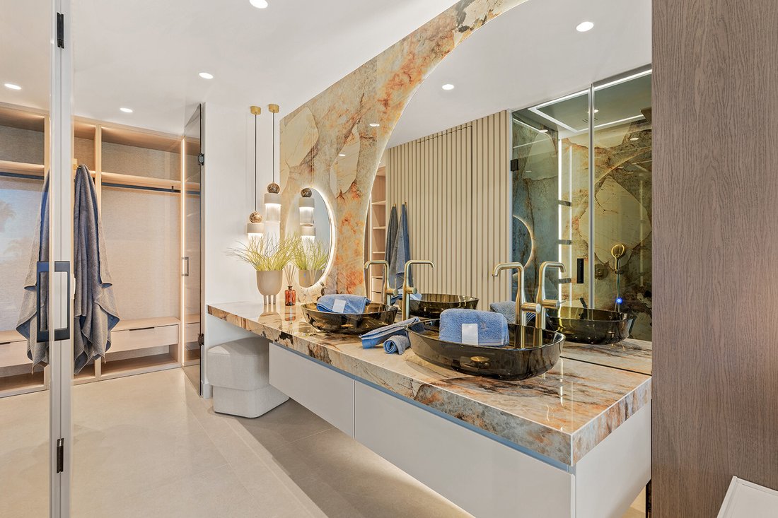 Apartment in Estepona, Andalusia, Spain 4 - 16406169