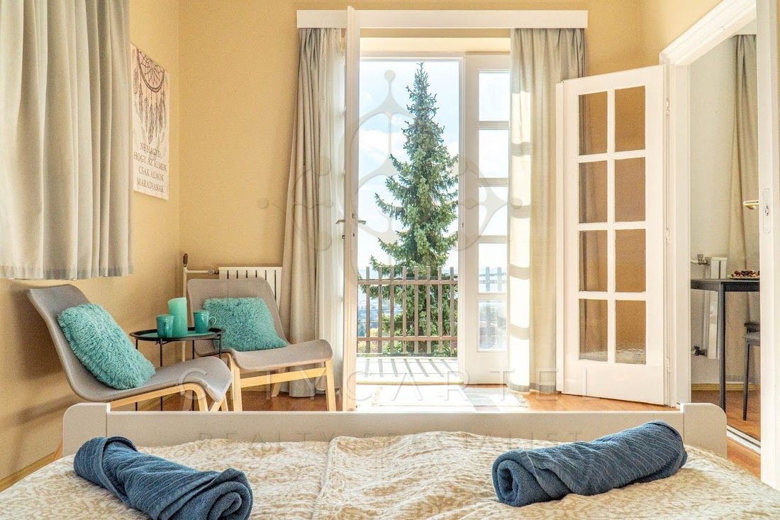 House in Budapest, Hungary 1 - 16408124