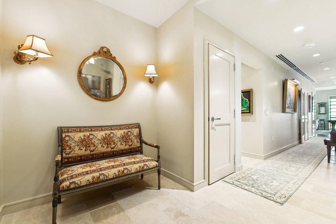 Condo in New Orleans, Louisiana, United States 1 - 16408165