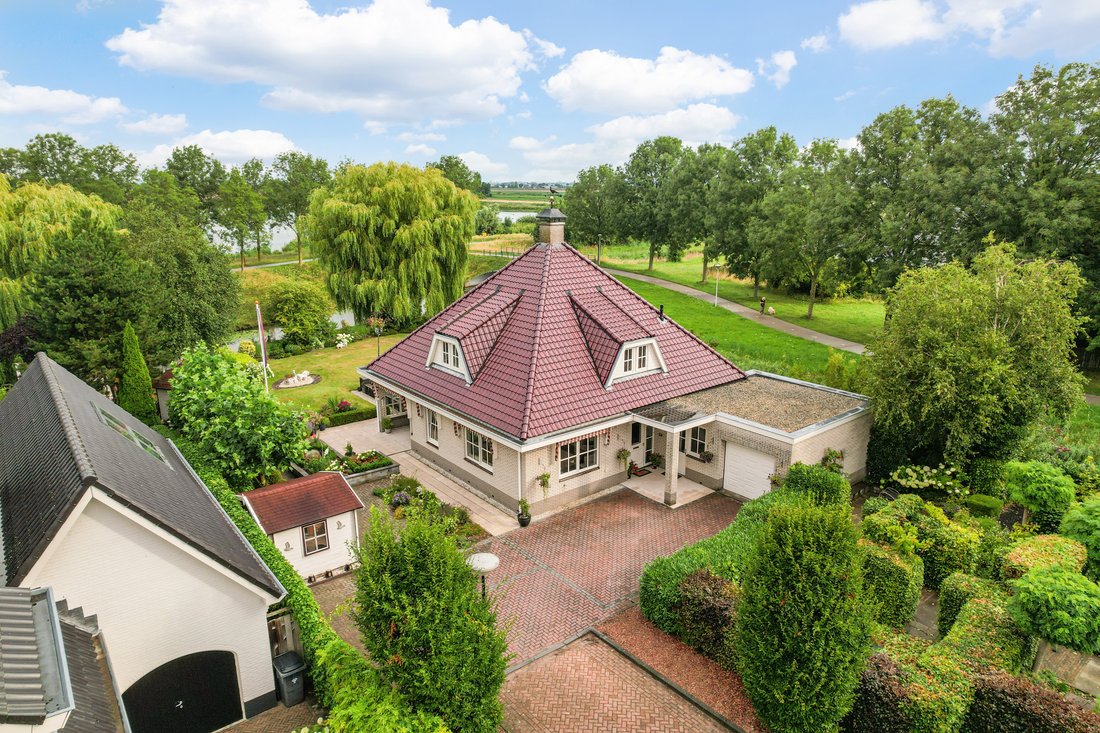 Villa in Zoetermeer, South Holland, Netherlands 1 - 16408185
