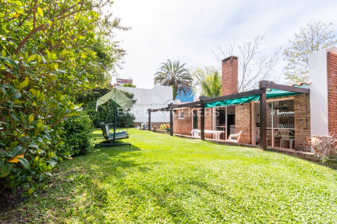 House in Montevideo, Departamento de Montevideo, Uruguay 1 - 16408184