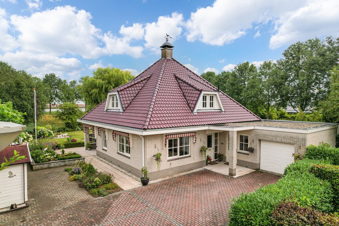 Villa in Zoetermeer, South Holland, Netherlands 4 - 16408185