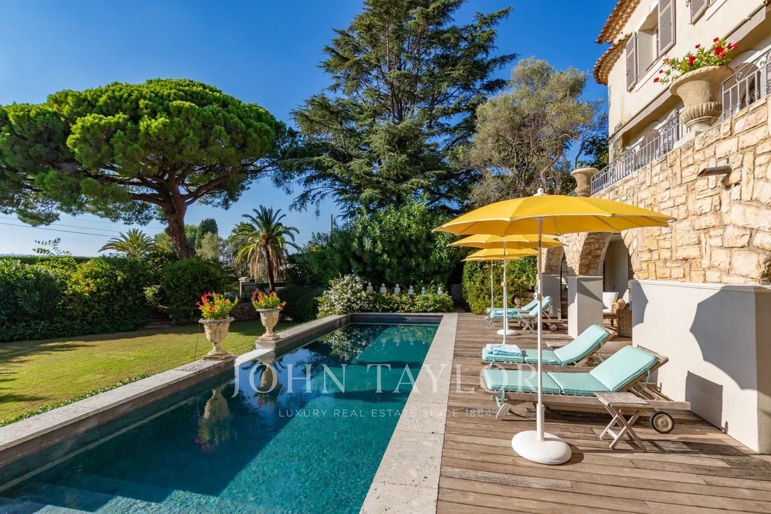 Villa in Antibes, Provence-Alpes-Côte d'Azur, France 4 - 16409405