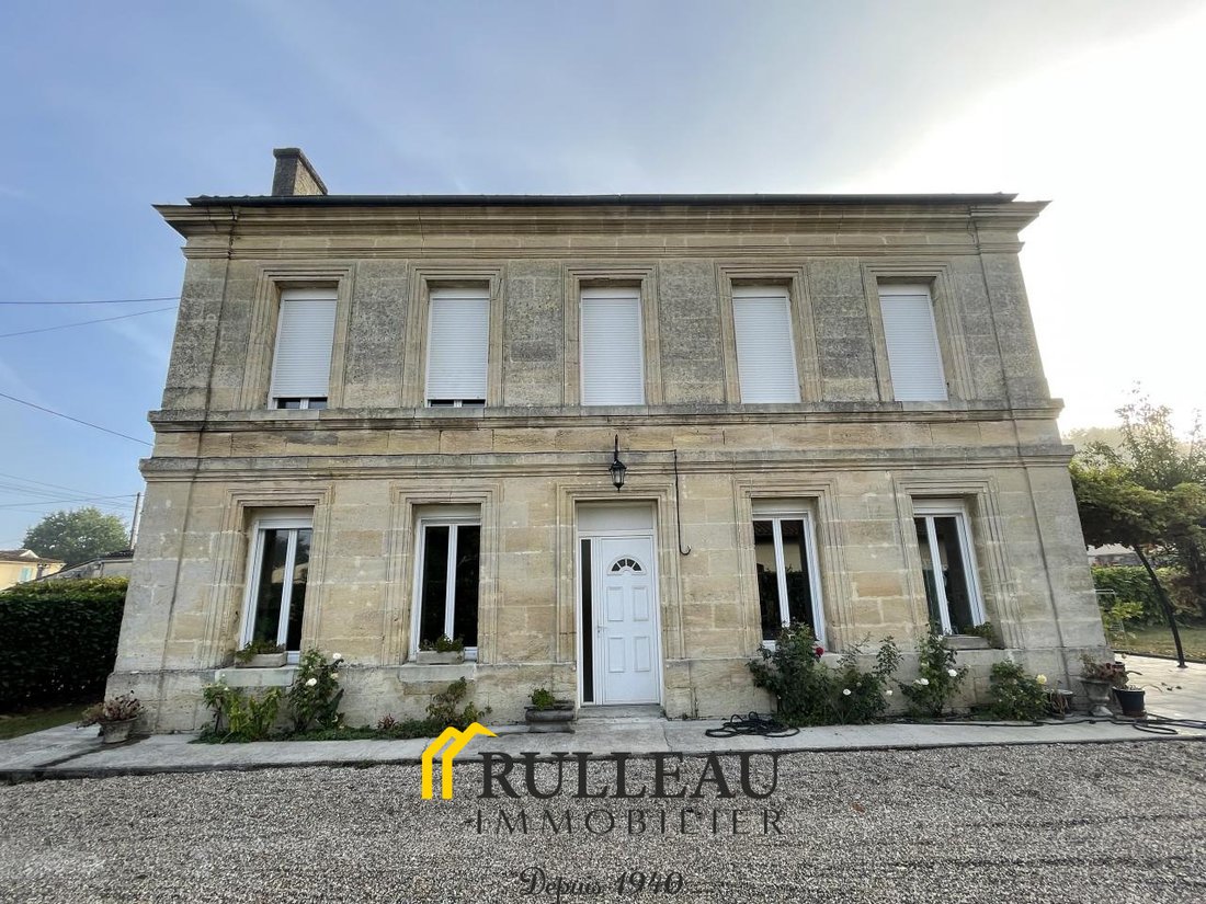 House in Chemin de la Vie, Ambares-et-Lagrave, France 3 - 16409471
