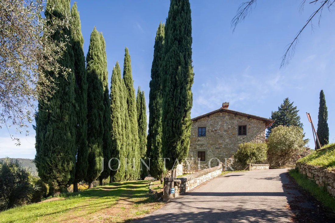 Villa in Rignano sull'Arno, Tuscany, Italy 2 - 16412976